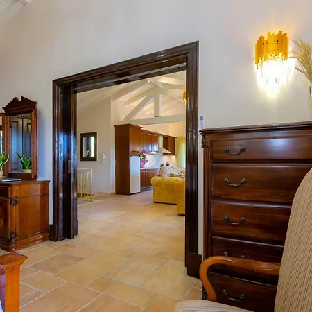 Vakantiehuis Solaris Methea Deluxe *